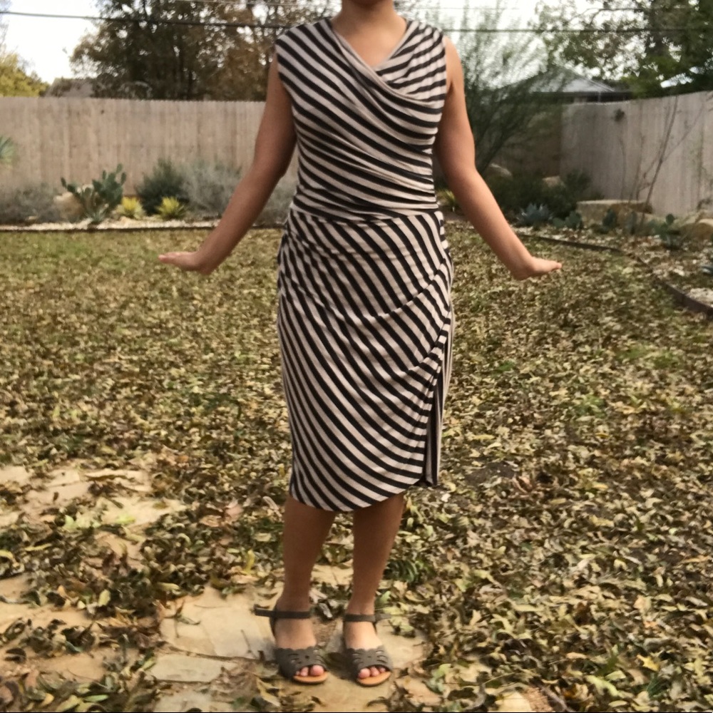 BORDEAUX -   Women’s dress